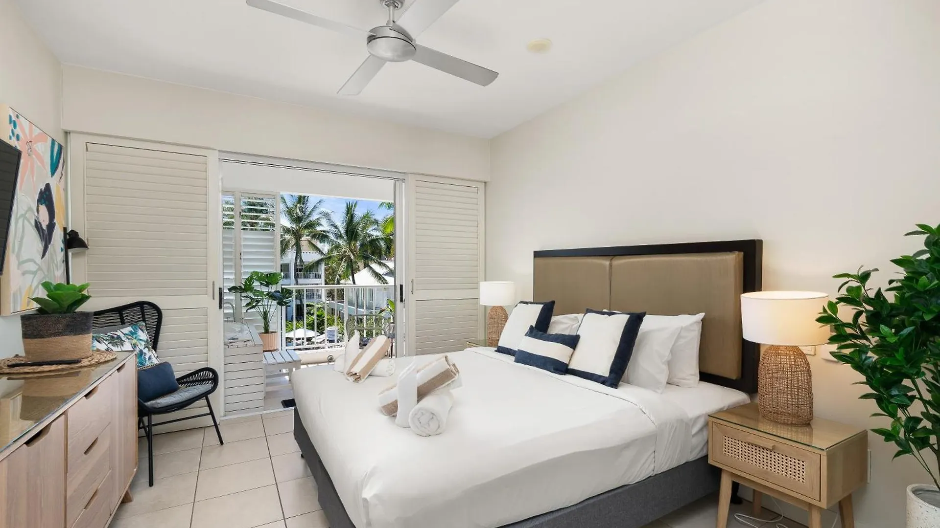 Beach Club Private Apartments 棕榈湾 0*,